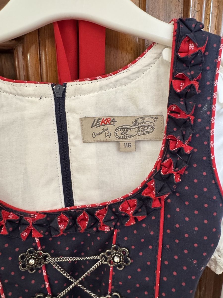 Vestiti & Gonne: Dirndl Grösse 116 mit Schürze und Bluse – Usato da Gland venduto da isa_g01 4