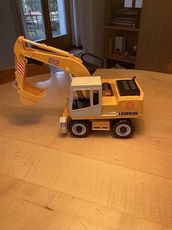 Bagger: Bagger – Gebraucht aus Windisch von pagbfrs