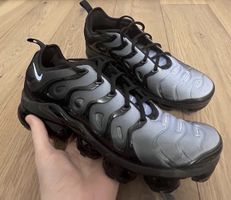 Nike Air VaporMax Plus schwarz graue
