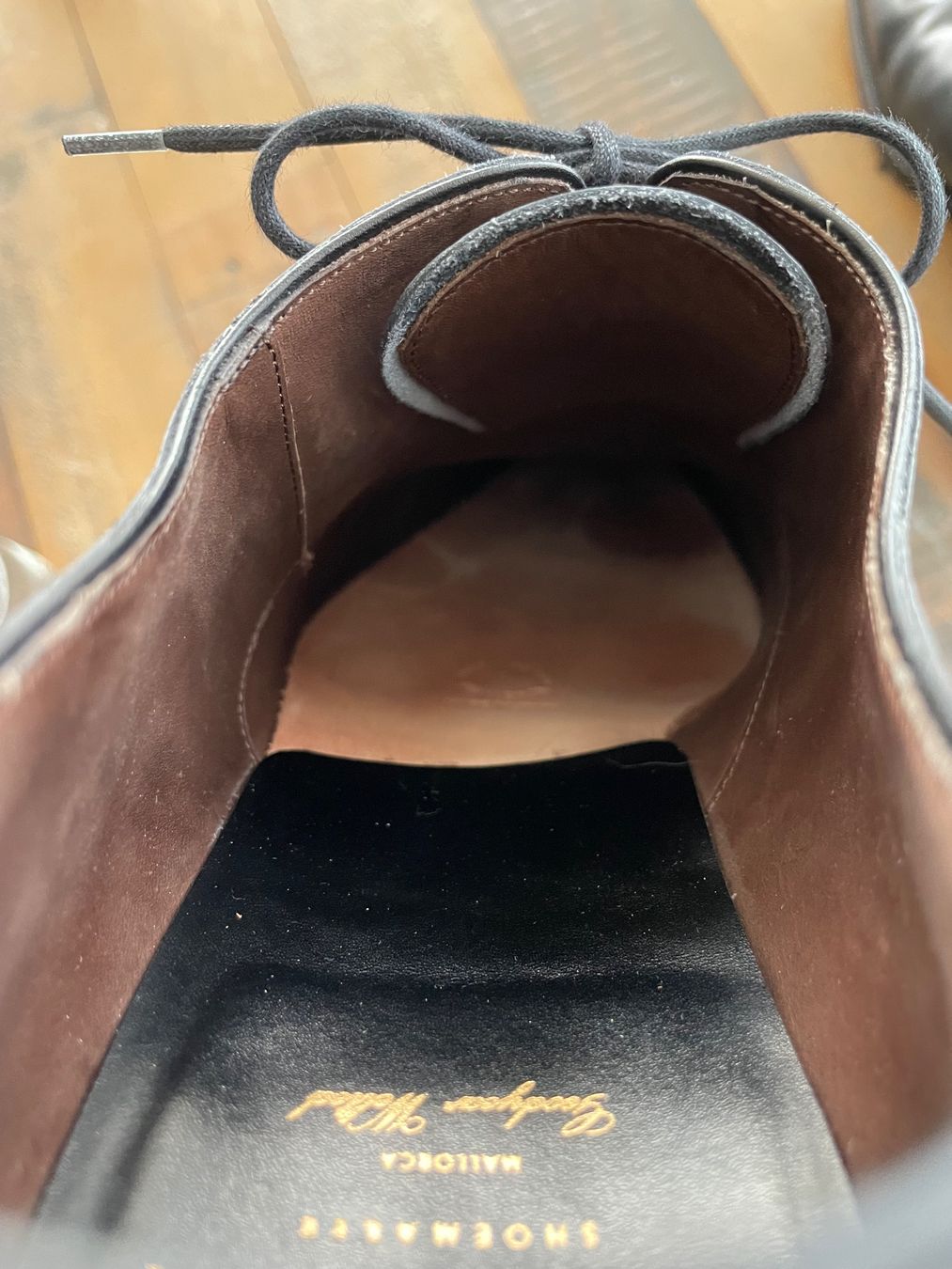 Scarpe da uomo: Carmina Wholecut Oxford 910 Rain, Schwarz, Größe 9 oder 43 – Usato da Zürich venduto da Braden 4