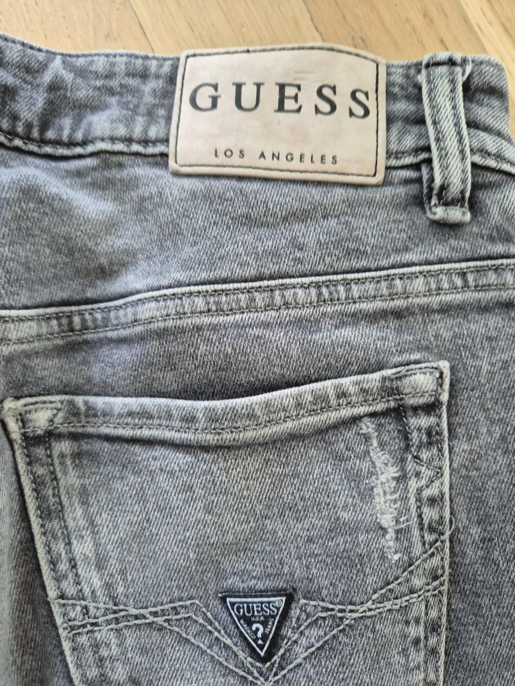 Guess Jeans: Guess Jeans Gr. S – Nuovo (secondo la descrizione) da Schaffhausen venduto da Madison74 5