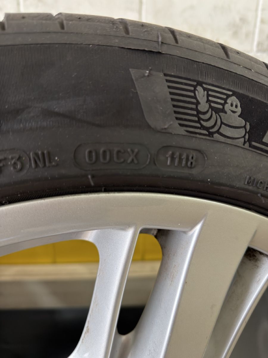 Michelin Pneumatici & Ruote complete: Porsche Panamera Kompletträder Sommer – Usato da Geroldswil venduto da Eba2 2