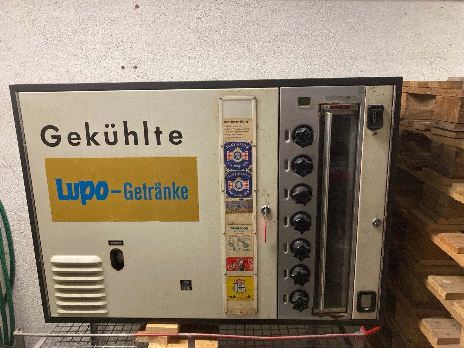 Sonstiges für die Gastronomie & Hotel: Getränkeautomat Vintage – Gebraucht aus Zürich von Pbloechlinger