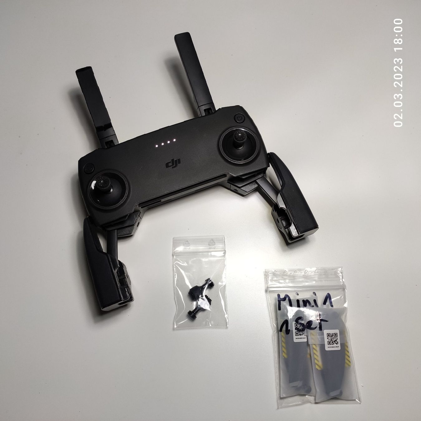 DJI Modellismo RC: DJI MINI 1 Controller (fast wie NEU/Original!) – Usato da Zürich venduto da Biedermann23