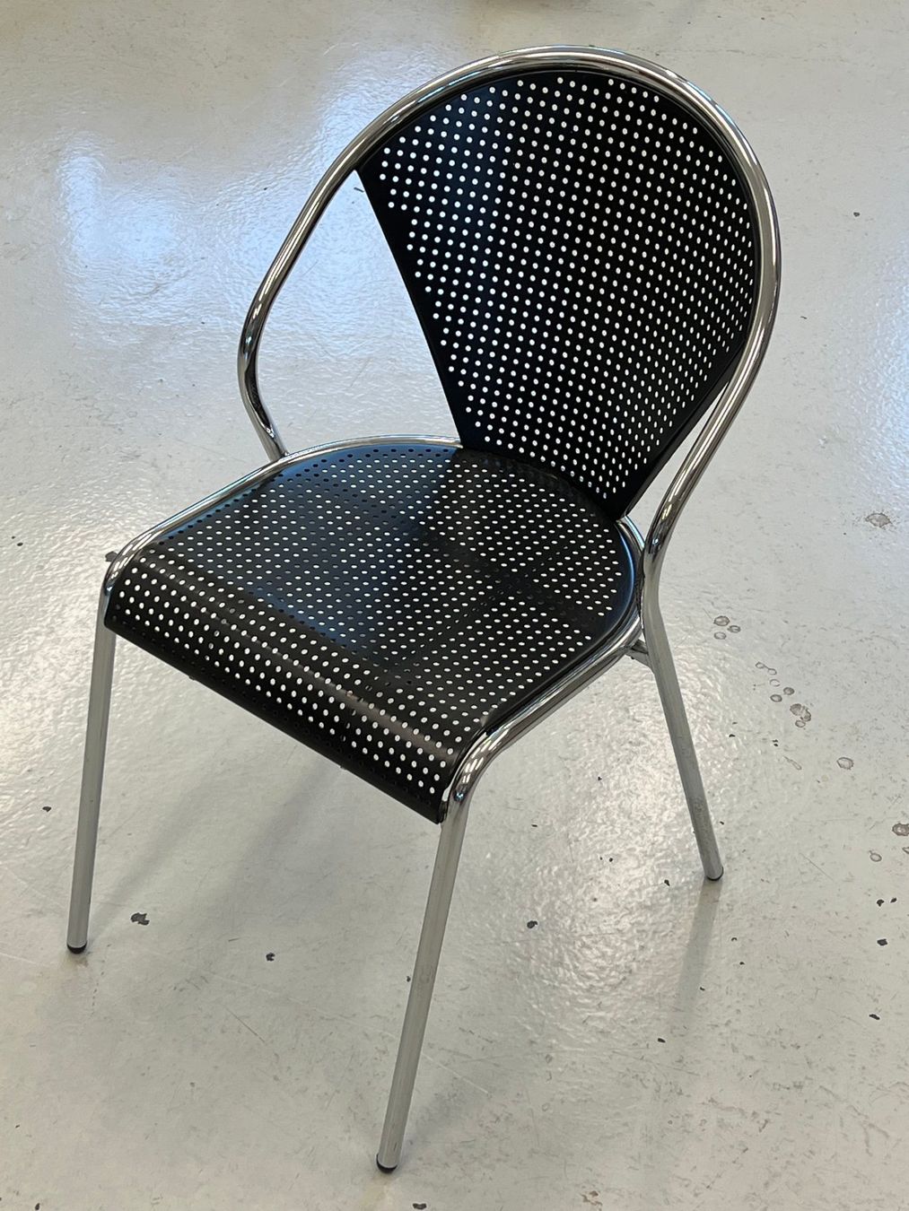 Sedie: Stühle aus Metall  Cooles Design – Usato da Bern venduto da tradestation 1