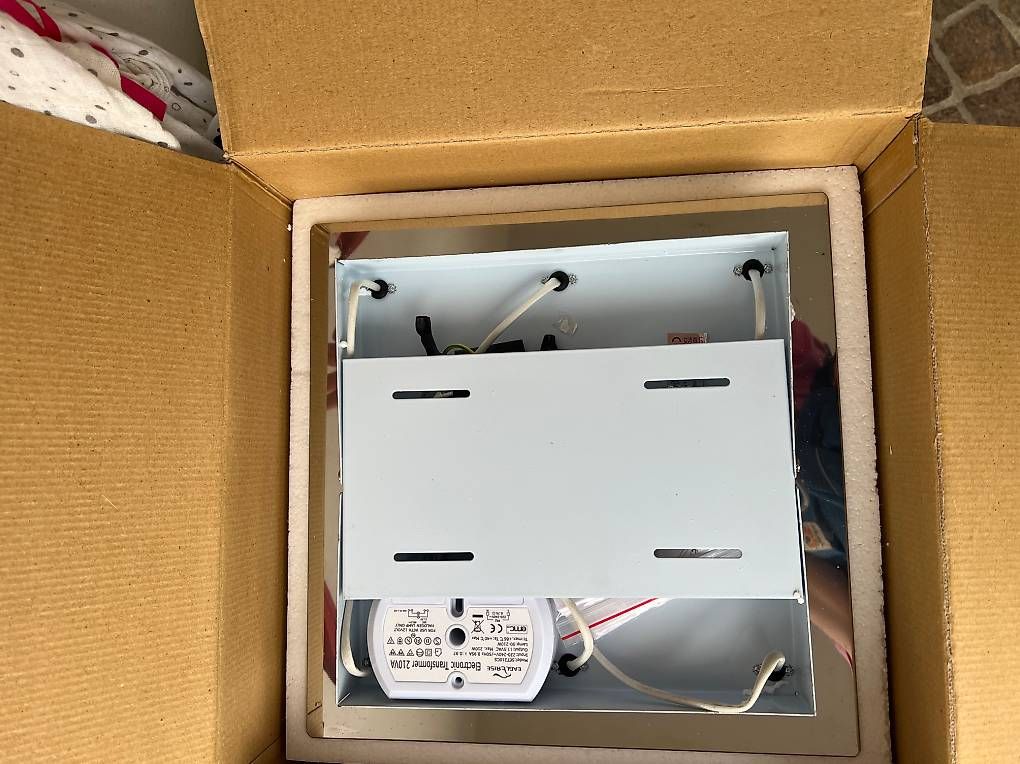 Lustres & lampes de plafonds: Deckenlampe - NEU - geöffnet – D'occasion à Hünenberg See par Ninouck 1