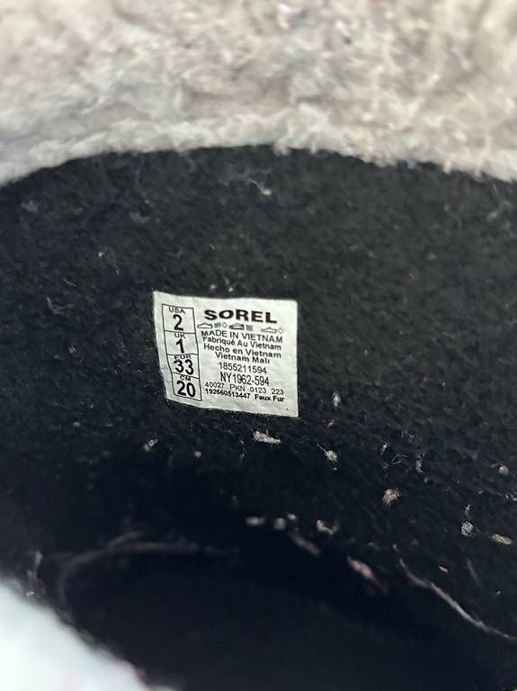 Scarpe per ragazzi: Sorel Winterschuhe Kinder / violett / Gr 33 – Usato da Wettswil venduto da Dukefunk 2