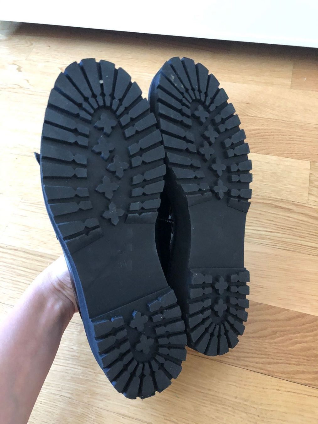 Damenschuhe: Schwarze Halbschuhe – Neu (gemäss Beschreibung) aus Grenchen von iagiag 1