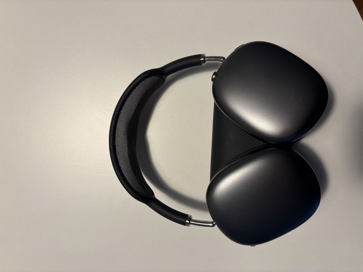 Apple Cuffie: Apple Airpods Max – Usato da Zürich venduto da arb_6r97 2