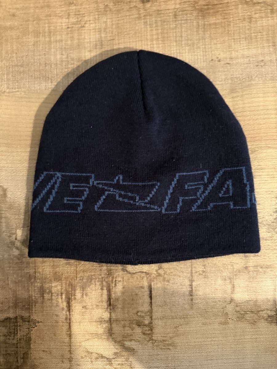 Copricapi, berretti & cappellini: 3x Peso & 2x LFDY Beanies – Usato da Dietwil venduto da sel_6c6p 3