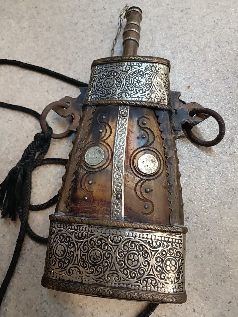 Flaschen: Alte Tuareg Pulverflasche – Gebraucht aus Reiden von Zofi-Brocki 3