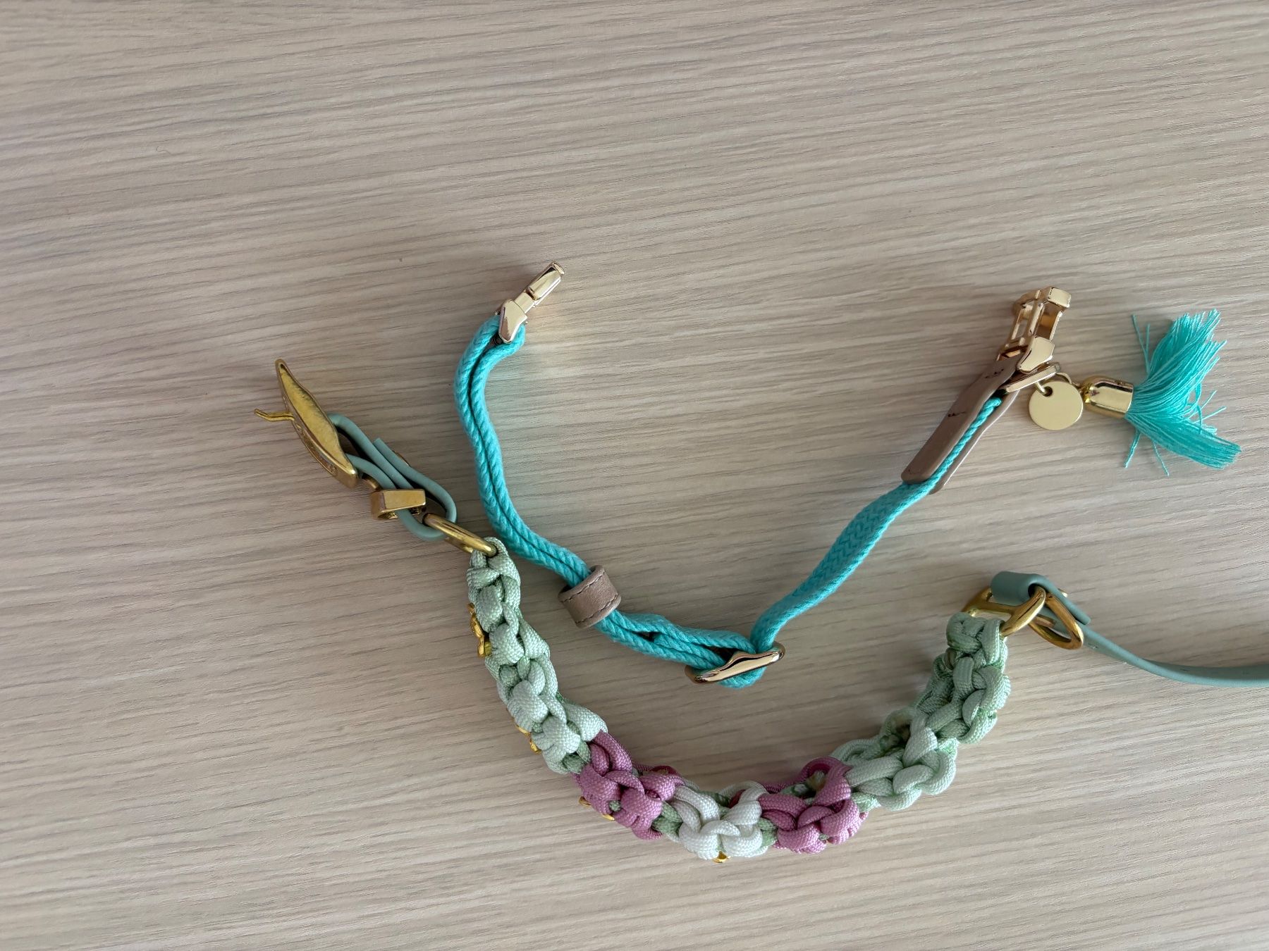 Leine & Halsband: Hundehalsband 2 Stück – Neu (gemäss Beschreibung) aus Wohlenschwil von F.F. 1