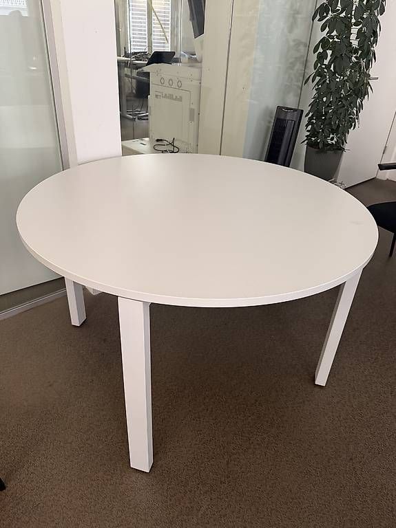 Tische: Moderner 4er-Tisch – Gebraucht aus Zürich von SWP_ZH 2