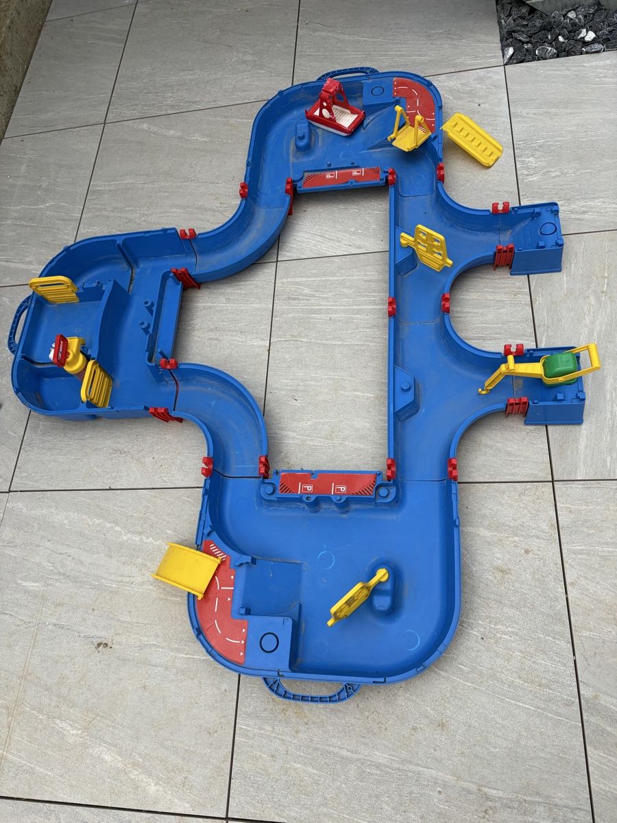 Aquaplay Jouets: Aquaplay – D'occasion à Endingen par country_family