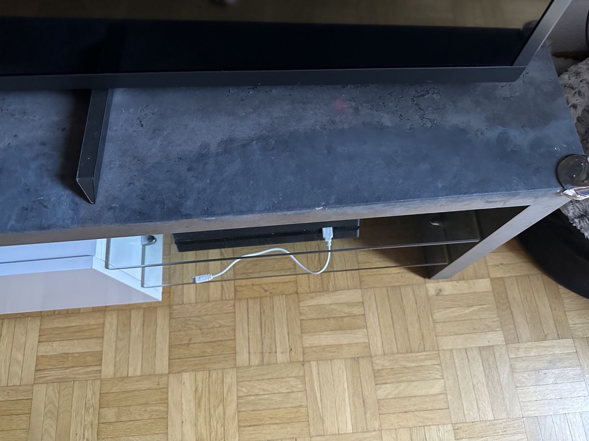 Mobili TV: Tv Möbel Grau weiss – Difettoso da Luzern venduto da NPudduF 1