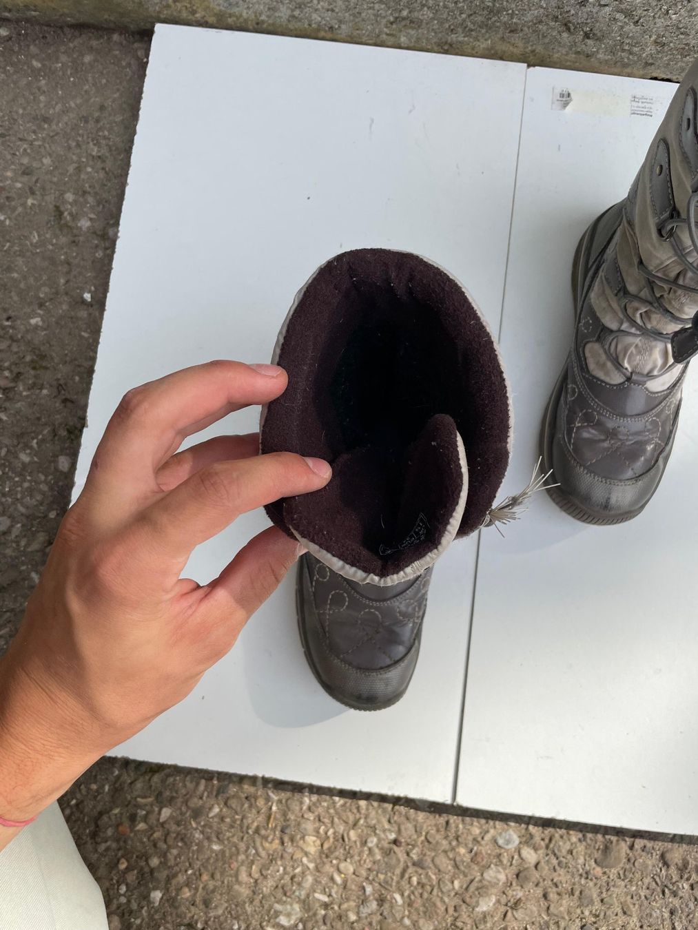 Geox Scarpe per ragazze: Geox Winterstiefel grau Grösse 34 – Usato da Ebikon venduto da el_Pedro 3