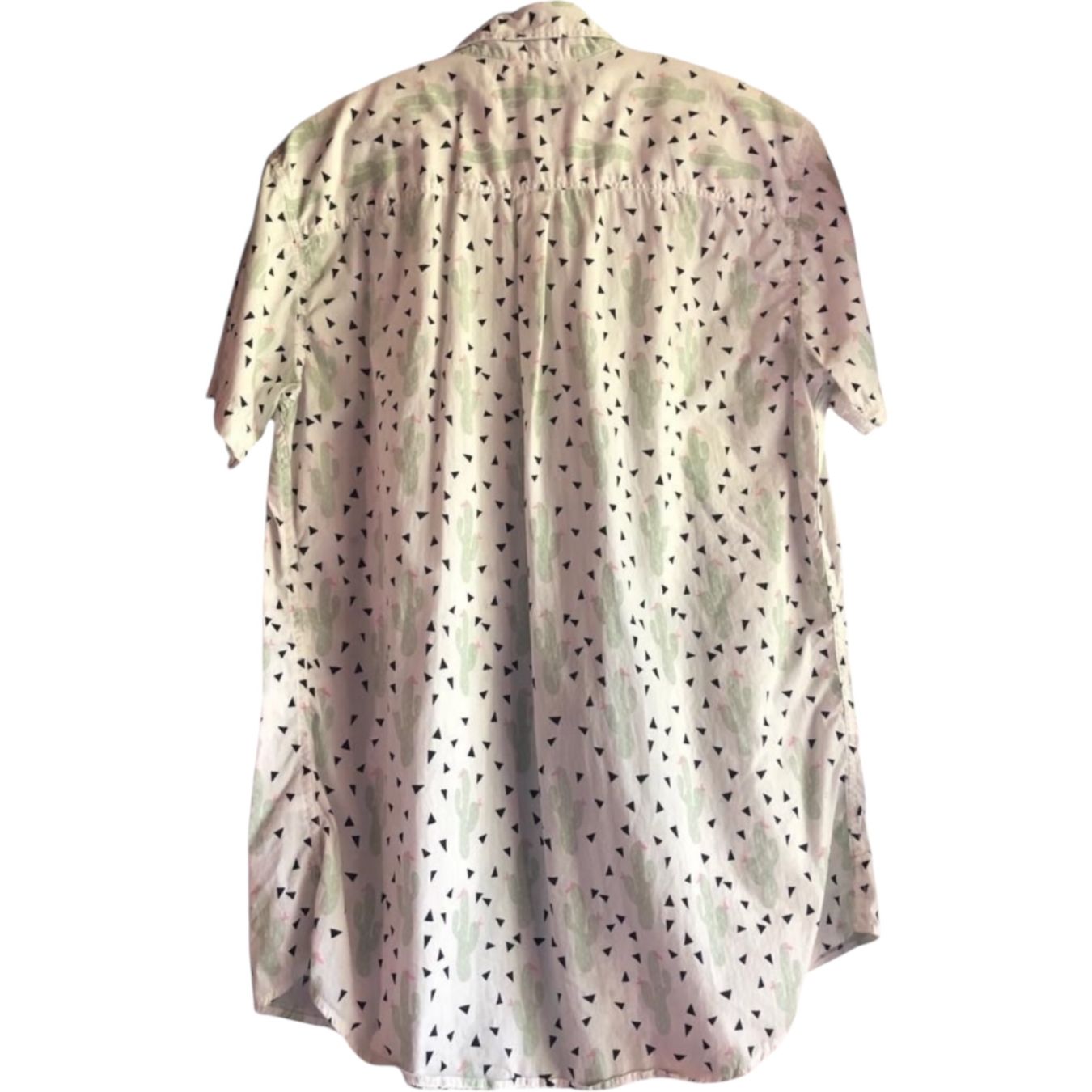 Camicie: Chemise à manches courtes – Usato da Dotzigen venduto da SecondHandGems 1