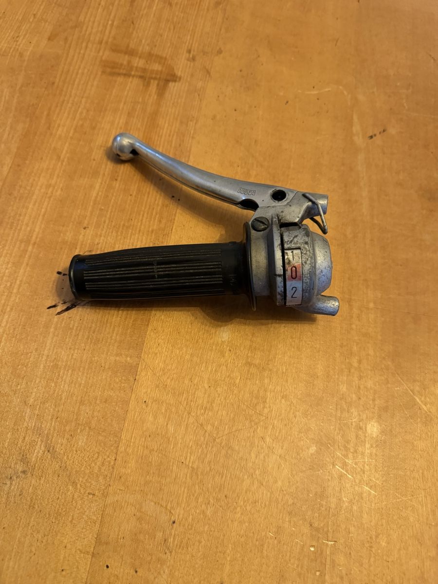 Pièces pour mobylette: Mofa Schaltgriff – D'occasion à Dübendorf par Sachs621