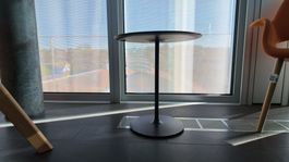 Vitra Occasional Low Table Beistelltisch, Schwarz, Ø 50 cm