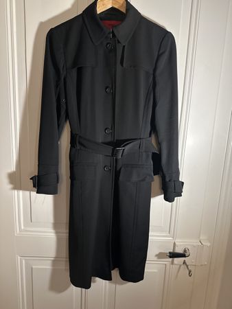 HUGO Mantel Gr. 36 Schurwolle schwarz Top Zustand Herbstmant