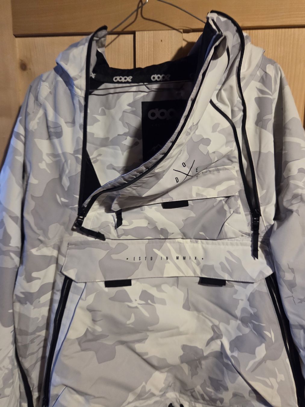 Dope Jacken: dope snowboard L camo – Neu (gemäss Beschreibung) aus Les Mosses von EKKEN 1