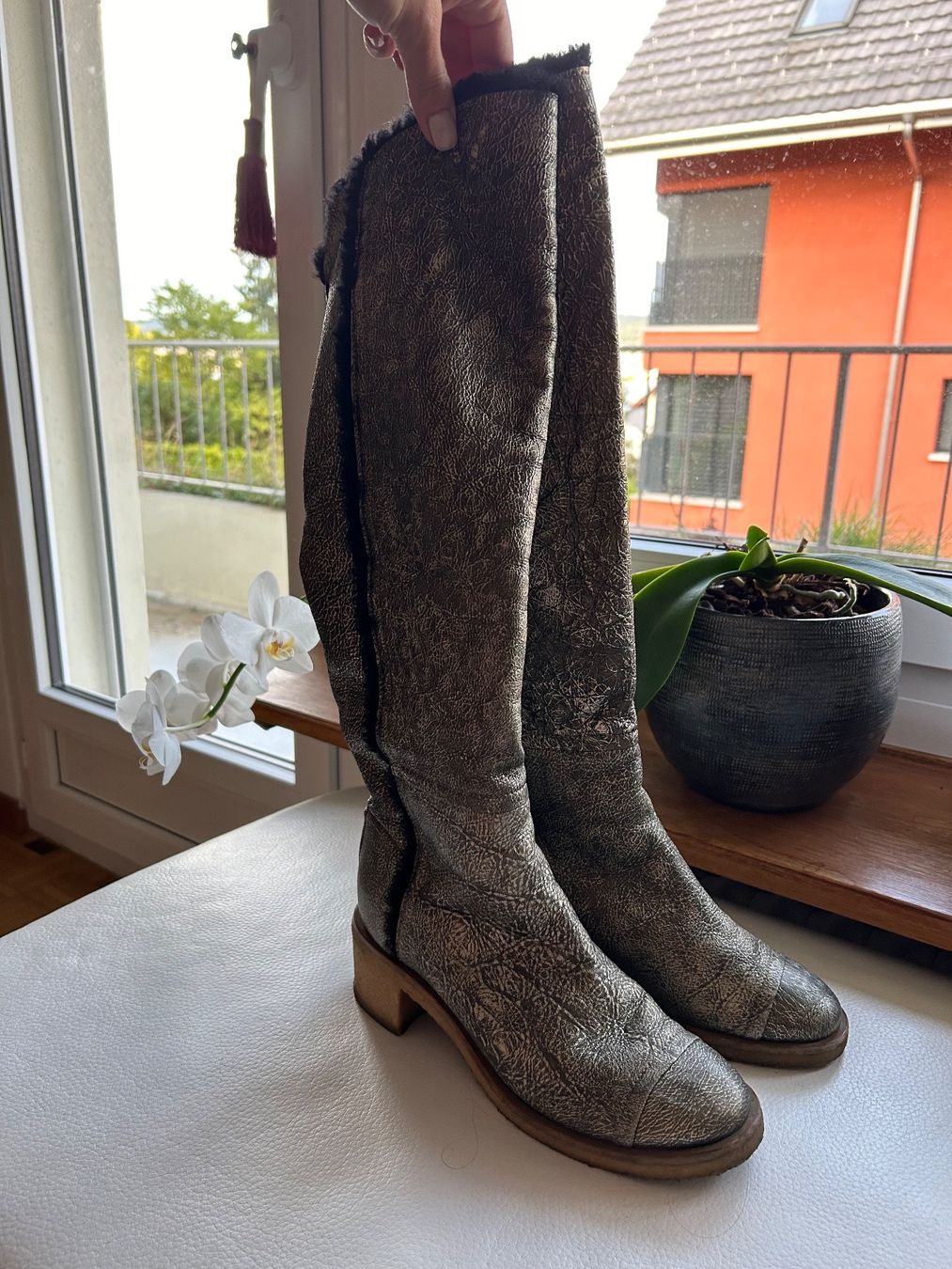 Chanel Scarpe da donna: Chanel sheering boots (37.5) – Usato da Rüschlikon venduto da Tey_sl 5
