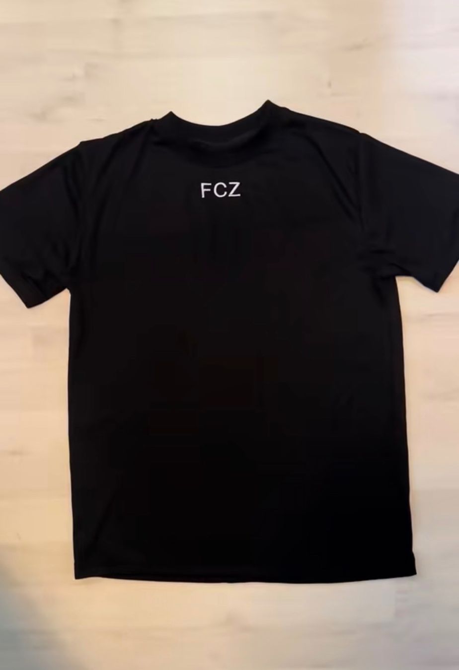 T-Shirts: Fcz tshirt – Neu (gemäss Beschreibung) aus Zürich von Tzanu 1