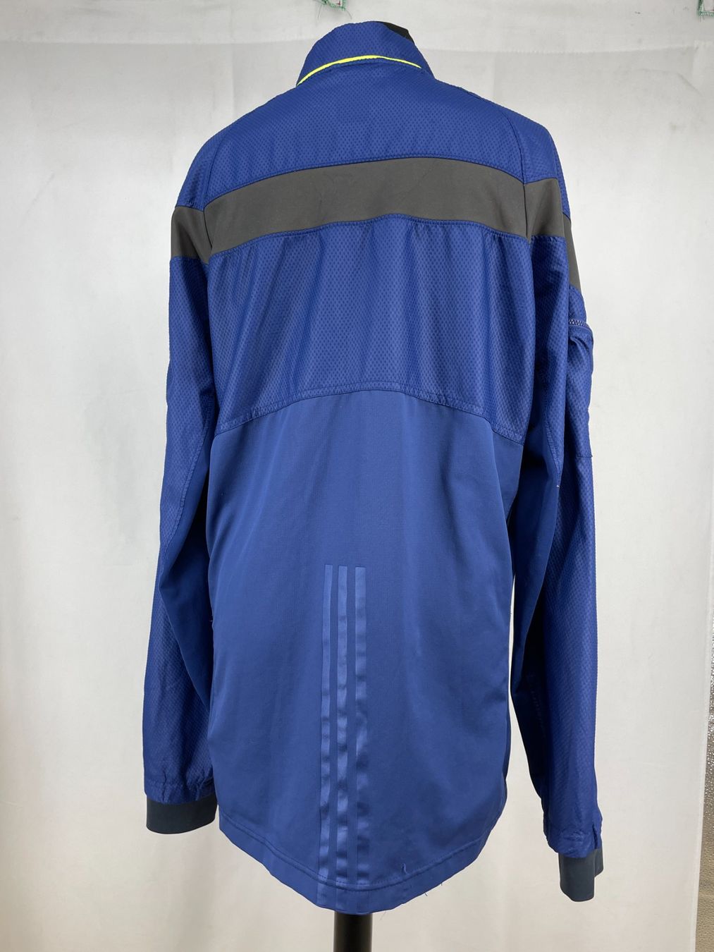 Adidas Giacche: ADIDAS Veste running bleu climalite L – Usato da Lausanne venduto da PlusValue_Lausanne 2