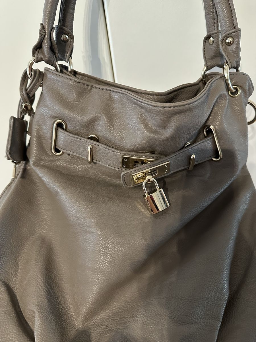 Sacs femmes: Handtasche – D'occasion à Volketswil par ben_9s6x 1