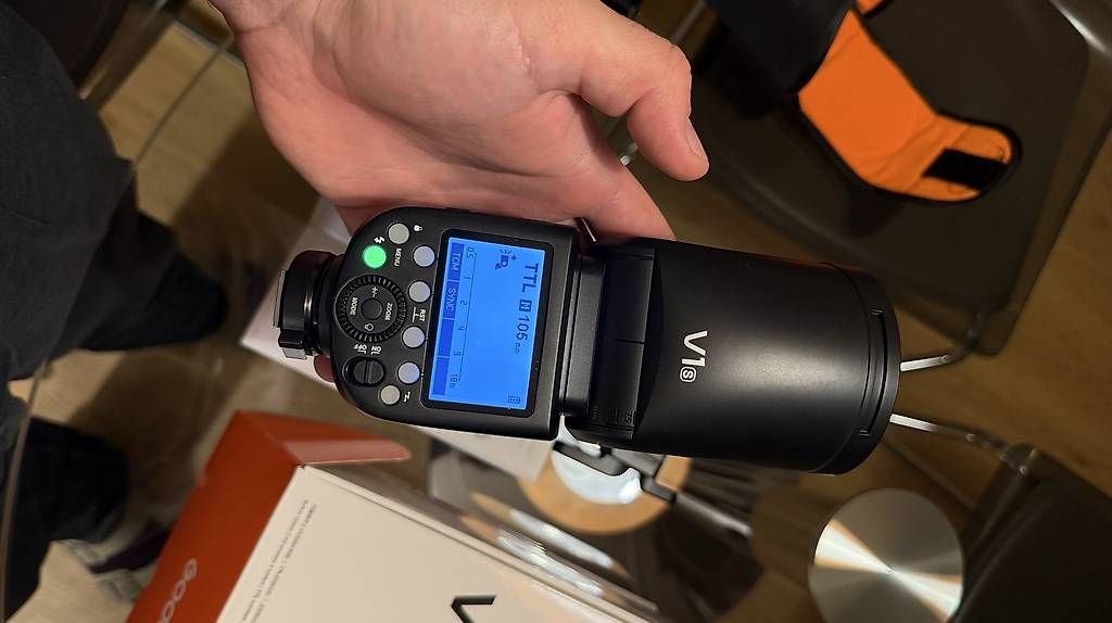 Blitze: Godox V1 s TTL Blitz – Neu und originalverpackt aus Rüti ZH von nan_p22h 2