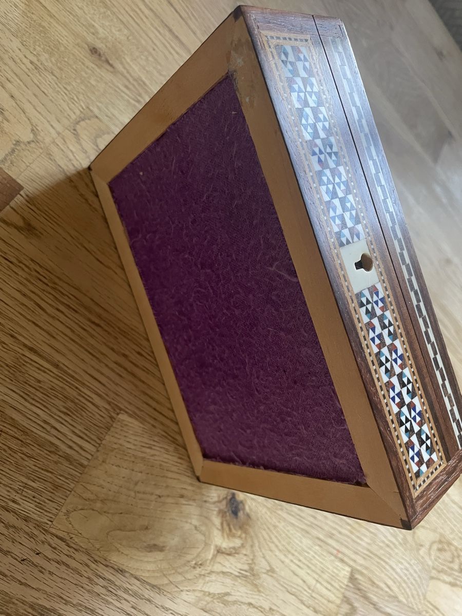 Coffres: Schöne Holzbox mit Mosaik – D'occasion à Flawil par Naphtali 4