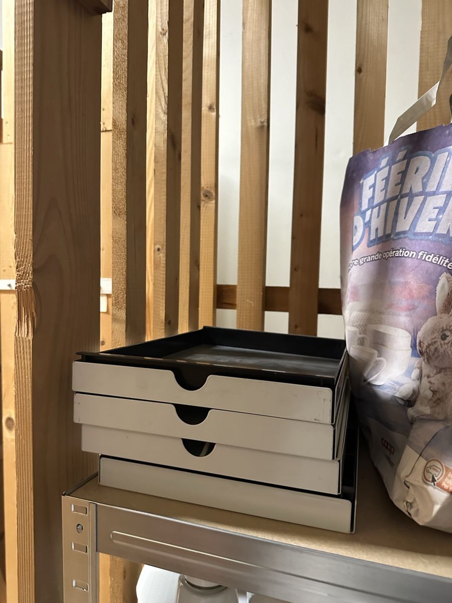 USM Banconi: USM Haller Inos Materialeinsatz Einlage Grau – Usato da Basel venduto da luc_j2xz