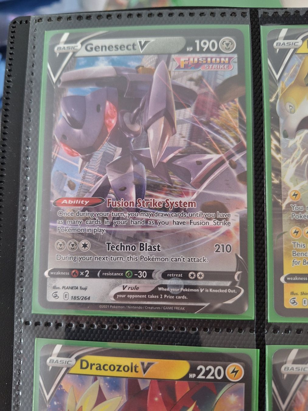 Pokémon Carte collezionabili: Genesect V – Usato da Altstätten SG venduto da GGsGameshop