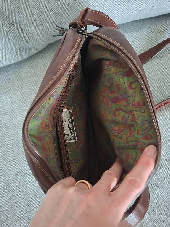 Borse da donna: Lederhandtasche – Usato da Selzach venduto da reg_n7rt 2