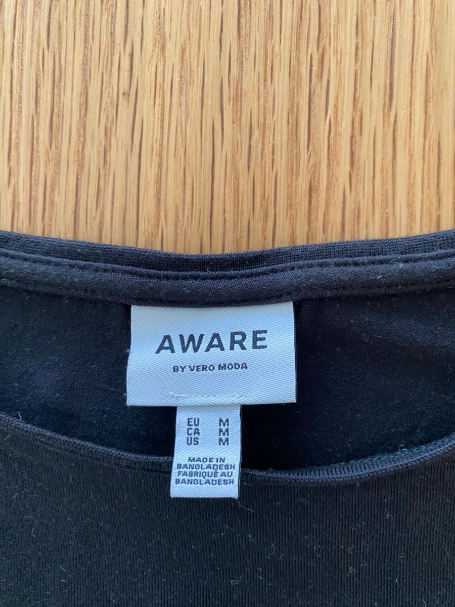 Vero Moda T-shirt: AWARE Shirts Vero Moda M 4x – Usato da Fehraltorf venduto da Ilgmeischter