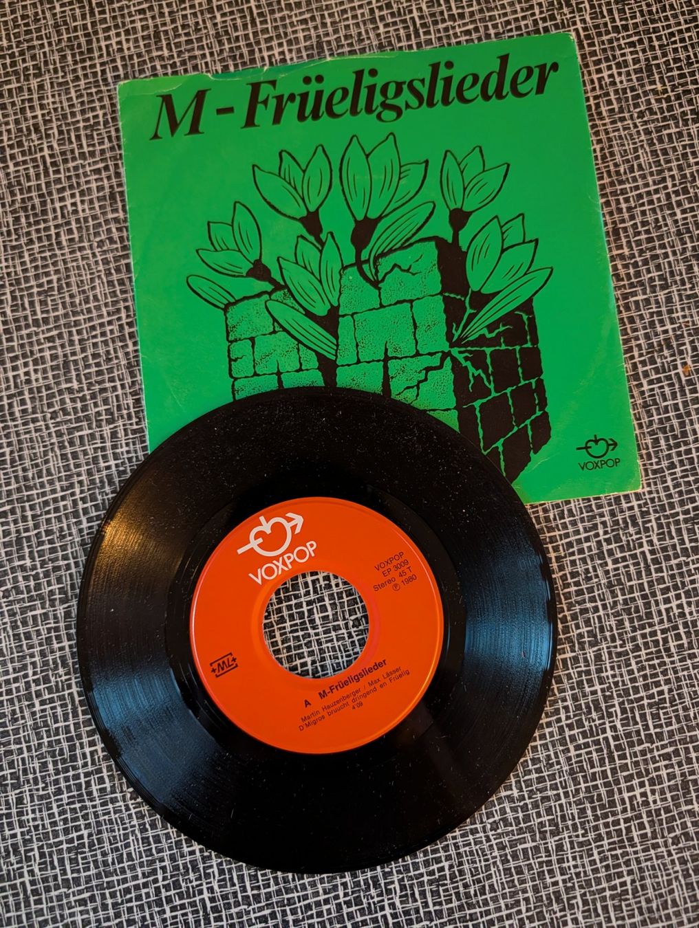 Schallplatten: S'Migros Lied / M-Fruehlingslieder, 2xSingle – Gebraucht aus Nänikon von Haexli_70 2