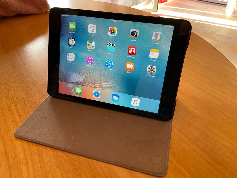 Apple iPad 1 Cellular 16 GB, Model A | Kaufen auf Ricardo