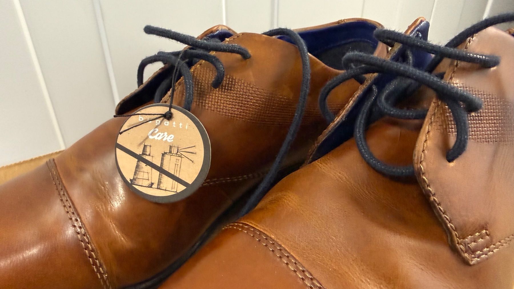 Bugatti Scarpe da uomo: Bugatti Herrenschuhe Leder 44 – Usato da Zürich venduto da guille.arg 5