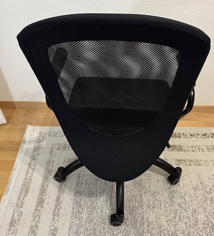 Ikea Sedie: Ikea Bürostuhl schwarz – Difettoso da Volketswil venduto da IT-Mac 2