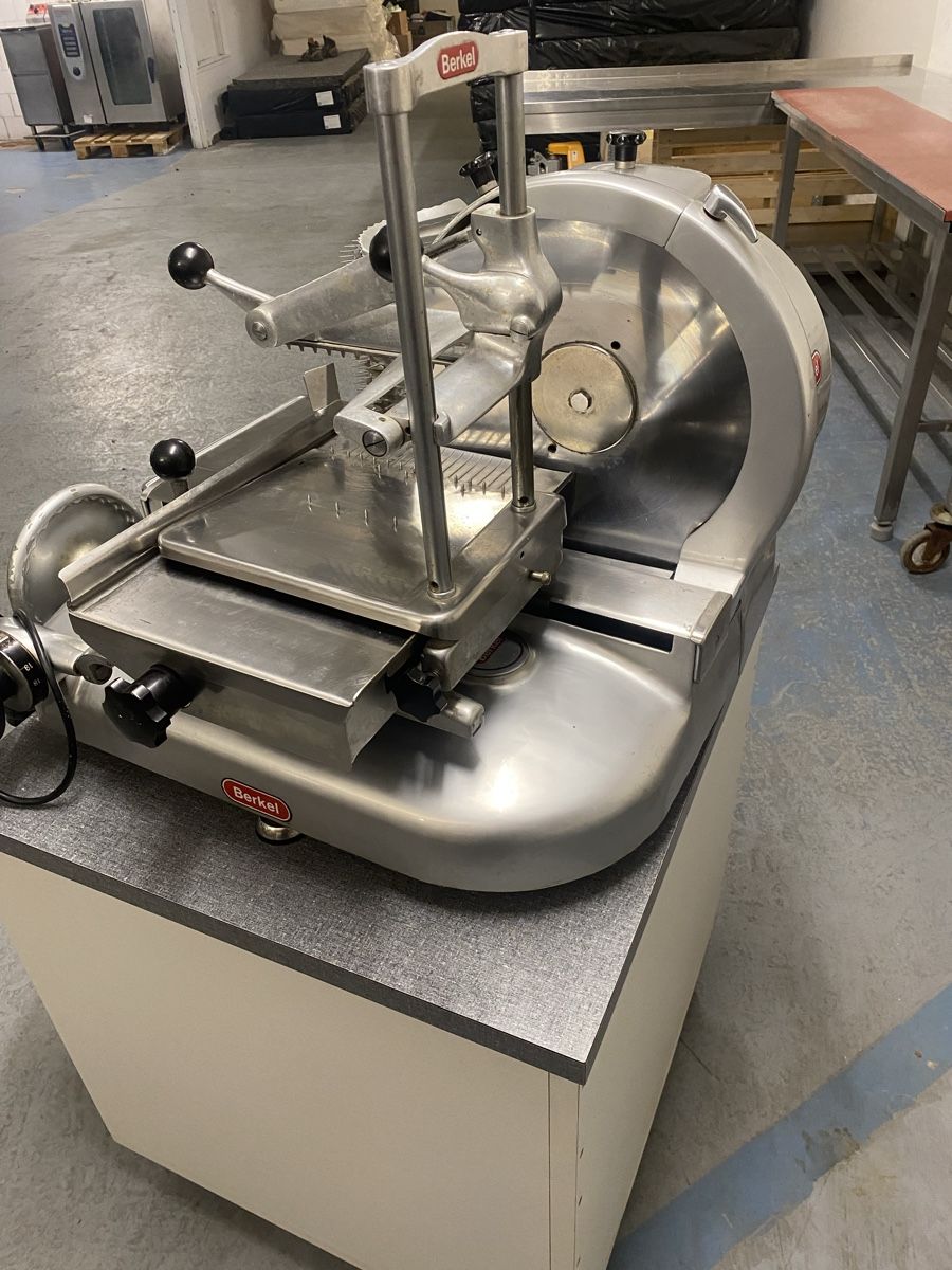 Berkel Elettrodomestici da cucina: Berkel Aufschnitmaschine Vollautomat – Usato da Rupperswil venduto da Gero83 2
