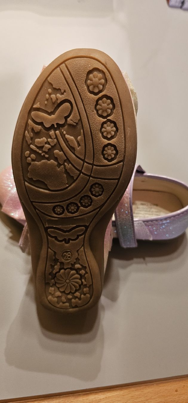 Scarpe per ragazze: Mädchen Schuhe Glitzer Regenbogen Grösse 29 gebraucht – Usato da Azmoos venduto da Jadejo 1