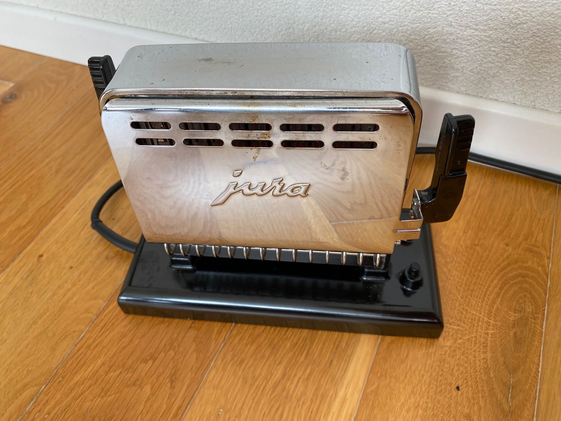 Jura Appareils de cuisine: JURA TOASTER TYPE 150 – D'occasion à Zürich par Fashionparade 4