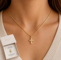Kreuz aus echt Gold 18karat und Kette s925
