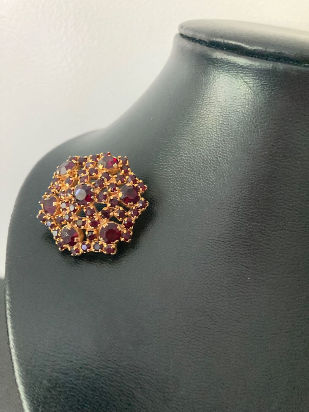 Gablonzer Broches & Aiguilles: Brosche – D'occasion à Oberägeri par Vargo11