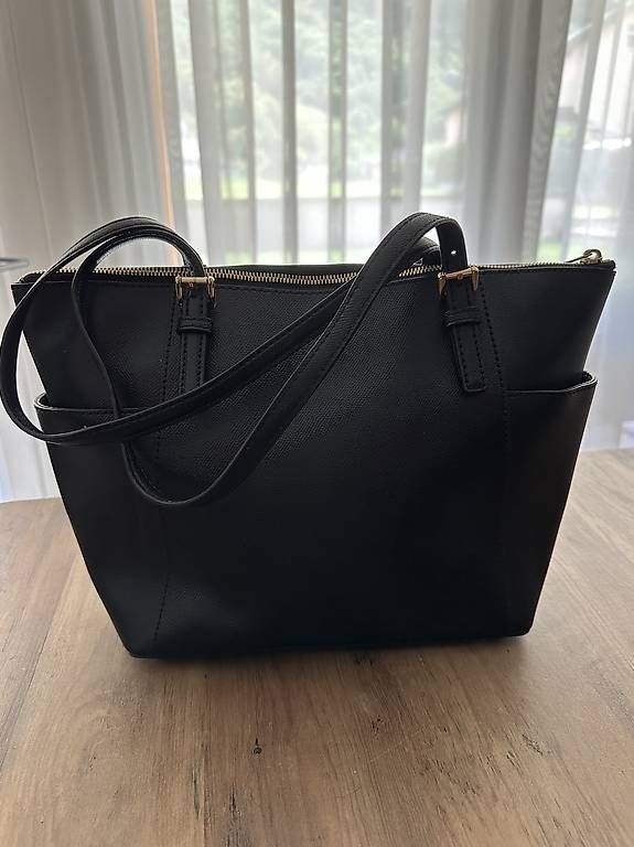 Borse da donna: Borsa Michael Kors  – Usato da Quartino venduto da ver_t5p9 3