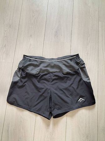 Nike Trail "Second Sunrise" Laufshorts  Grösse L (NP: 85.-)