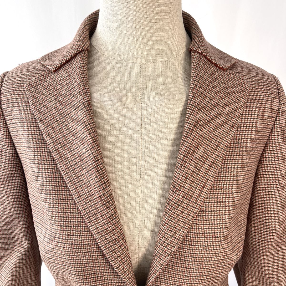 Akris Giacche: AKRIS Wool/Angora/Cashmere Blazer – Nuovo (secondo la descrizione) da Emmen venduto da Avviivva_Com2023 2