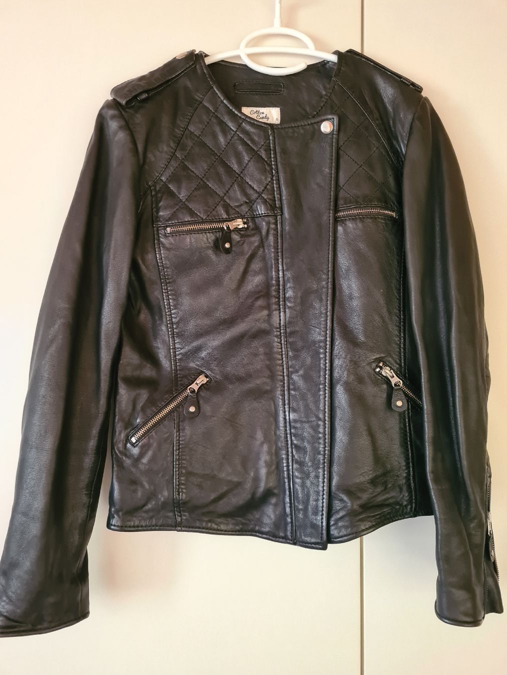 Giacche: COTTON CANDY LEDERJACKE SCHWARZ GR.S – Usato da Adlikon venduto da jahr01