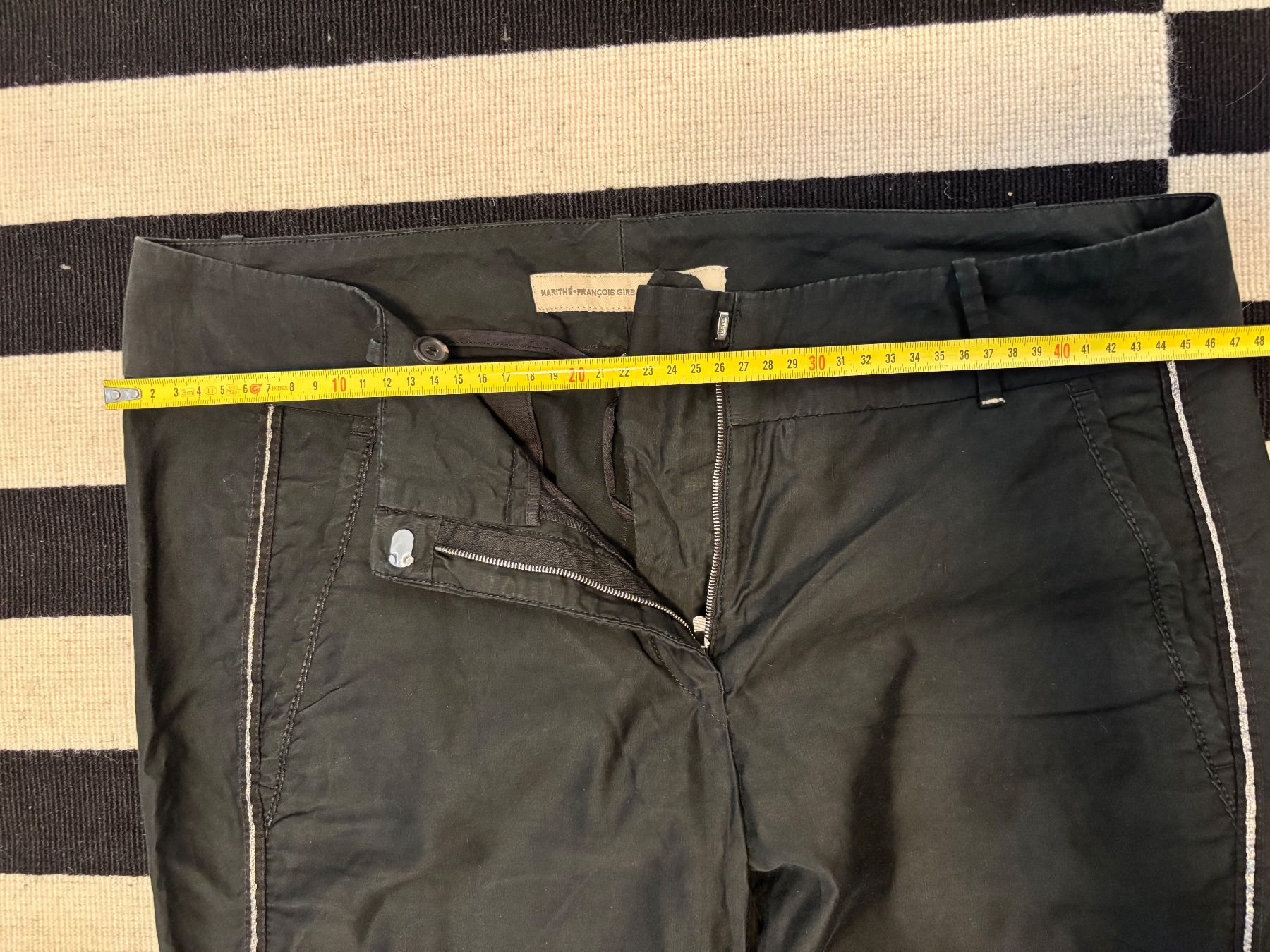 Pantaloni: Marithé + François Girbaud Hose schwarz Grösse 42 – Usato da Küsnacht ZH venduto da MaBaCa 1