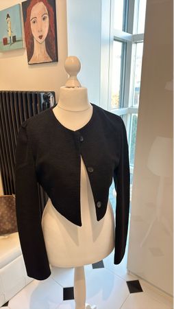 Schwarze kurze Jacke Grösse 38 Strenesse